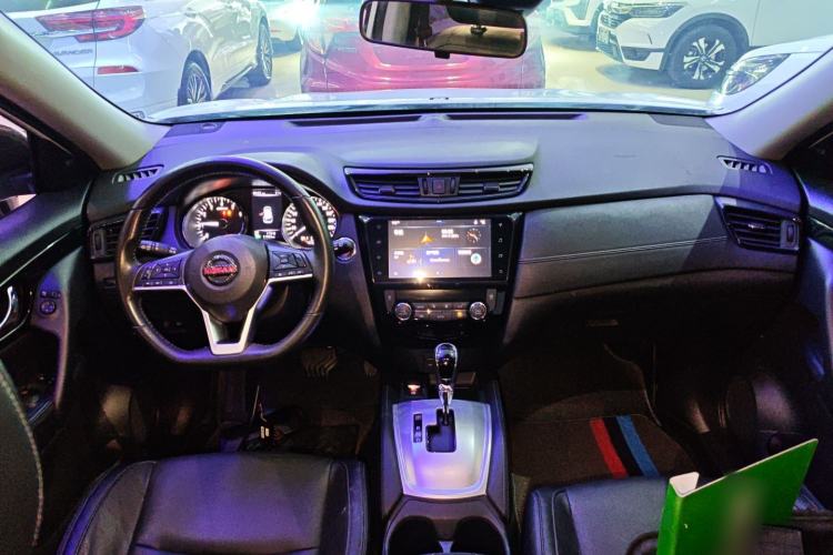 Used Nissan X-Trail 2019 2.0L CVT Smart Connect Comfort Edition 2WD
