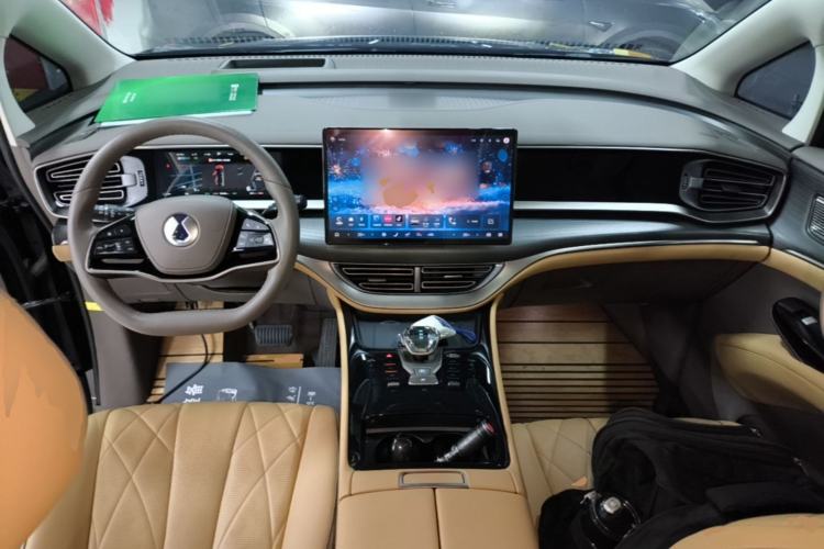 Used Denza D9 2022 DM-i 970 Four-Wheel Drive Prestige Model