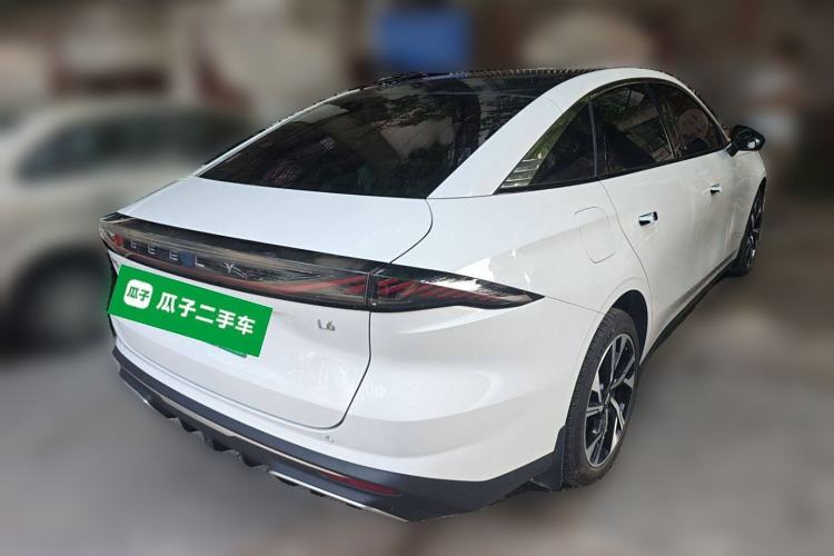 Used Geely Galaxy L6 2023 125km Starship