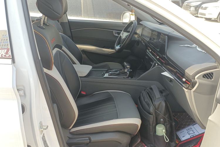 Used Baojun RC-6 2019 1.5T CVT 24-Hour Online Luxury Edition
