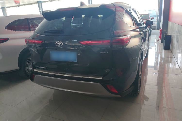 Used Toyota Highlander 2024 2.5L Smart Electric Hybrid Dual-Motor Two-Wheel Drive Luxury Version 7 Seats Rear Right 45 Deg