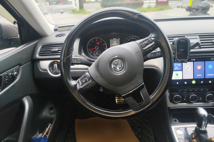 Used Volkswagen Passat 2014 2.0 TSI DSG Prestige Navigation Edition