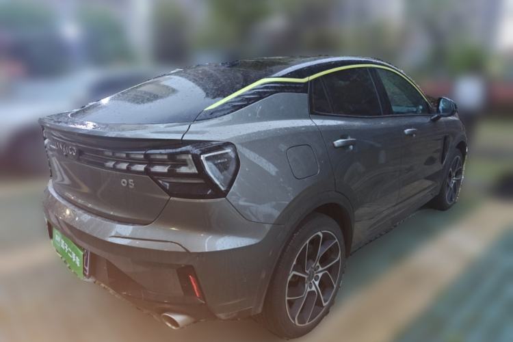 Used Lynk & Co 05 2020 2.0TD Two-Wheel Drive Shine Halo Rear Right 45 Deg