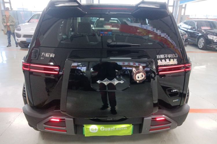 Used Formula Leopard Titanium 3 2025 501 km Range Rear-Wheel Drive Intelligent Driving Max Edition
