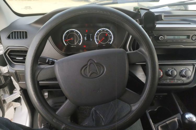 Used CHANGAN KAICHENG Ruixing M60 2023 1.5L GDI Comfort-Class Passenger Vehicle 6/7 Seats Steering Wheel