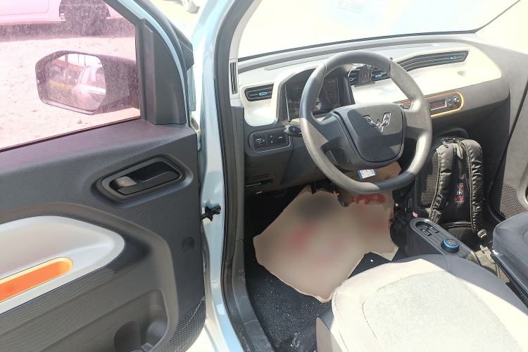 Used Wuling Hongguang MINIEV 2020 Freedom Version Lithium Iron Phosphate Driver Seat