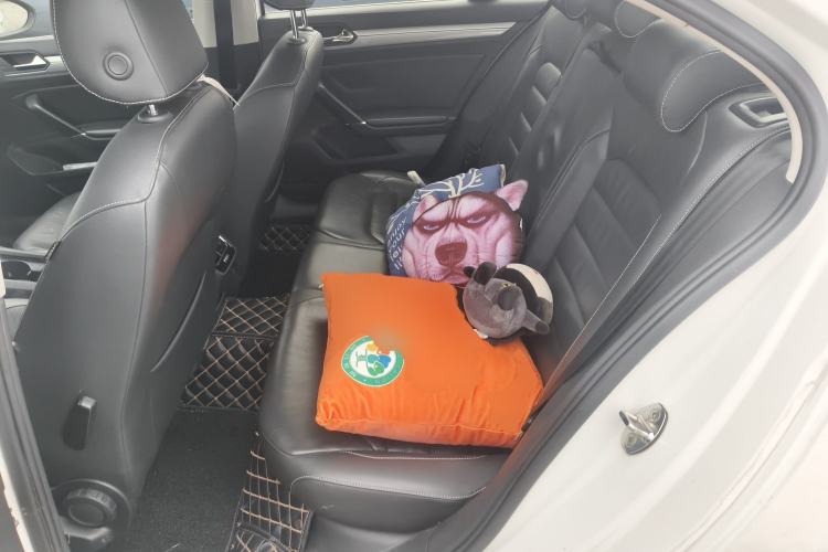 Used Volkswagen Lamando 2015 280TSI DSG Comfort Edition
