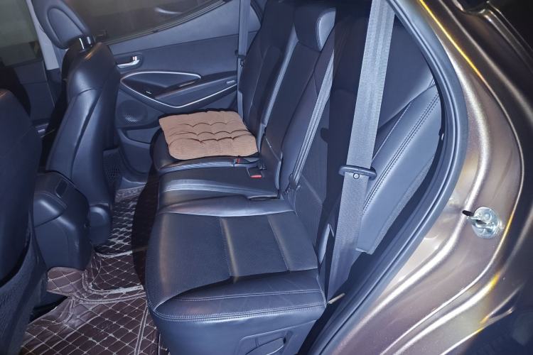 Used Hyundai Santa Fe 2013 2.4L Automatic 4x4 Prestige Edition
