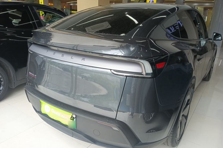 Used Tesla Model Y 2025 Rear-Wheel-Drive Version Rear Right 45 Deg