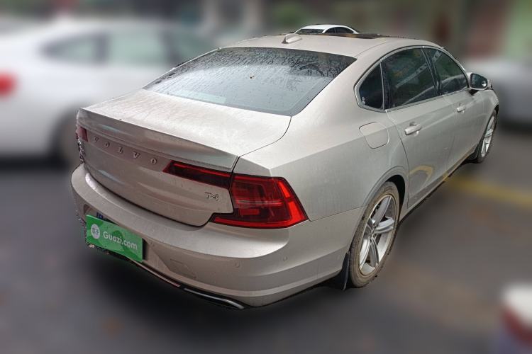 Used Volvo S90 2018 T4 Zhiyuan Edition Rear Right 45 Deg