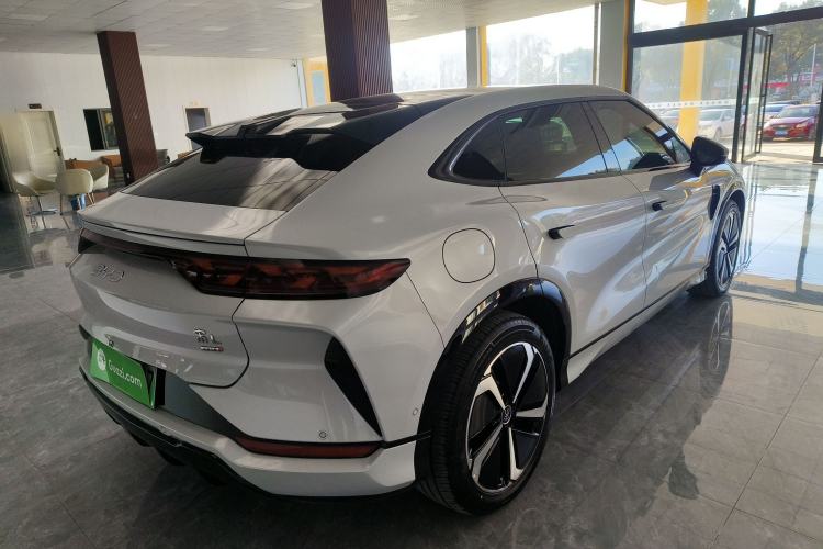 Used BYD Song L EV 2025 Intelligent Driving Version 662 km LiDAR Excellence Edition
