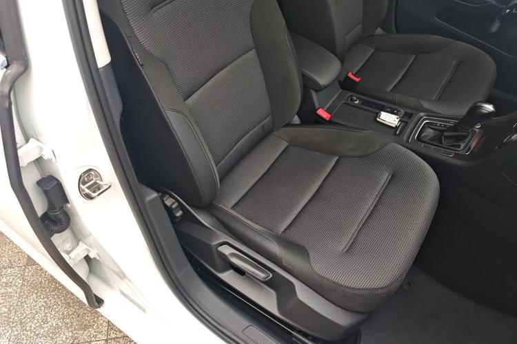 Used Volkswagen Golf 2020 Zhiai Edition 280TSI DSG Comfort Model Right Front Seat