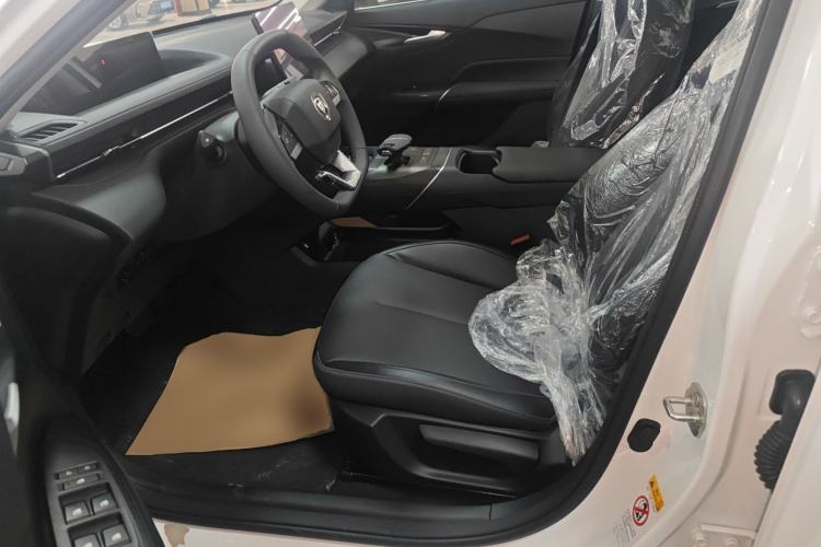 Used CHANGAN Eado 2025 Blue Whale 1.5T 500Bar Prestige Model
