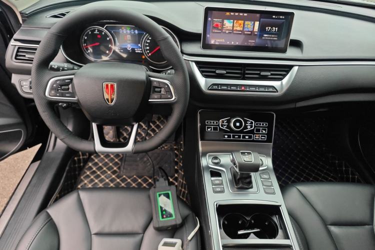 Used Hongqi H5 2020 1.8T Automatic Smart Connect Flagship Edition Center Console