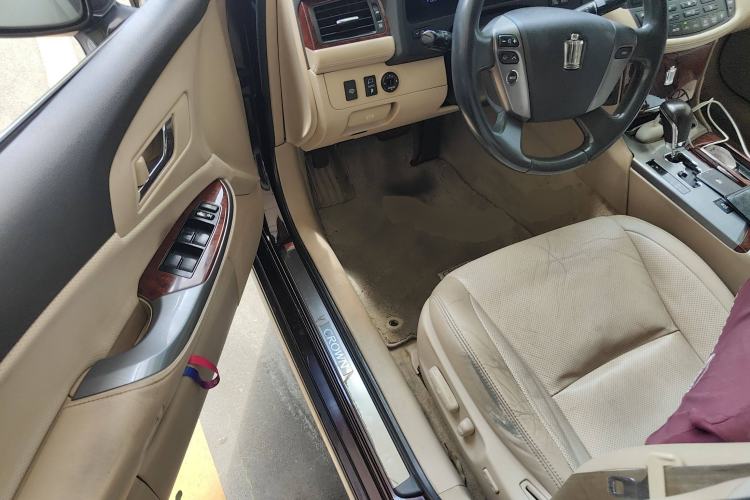 Used Toyota Crown 2012 2.5L Royal Leather Edition Driver Seat