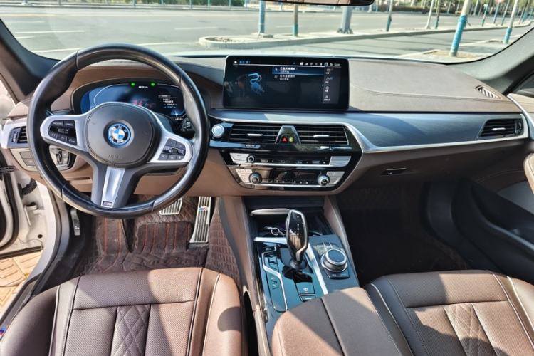 Used BMW 5 Series New Energy 2020 Mileage Upgrade Version 530Le Pioneer Edition Interior 4