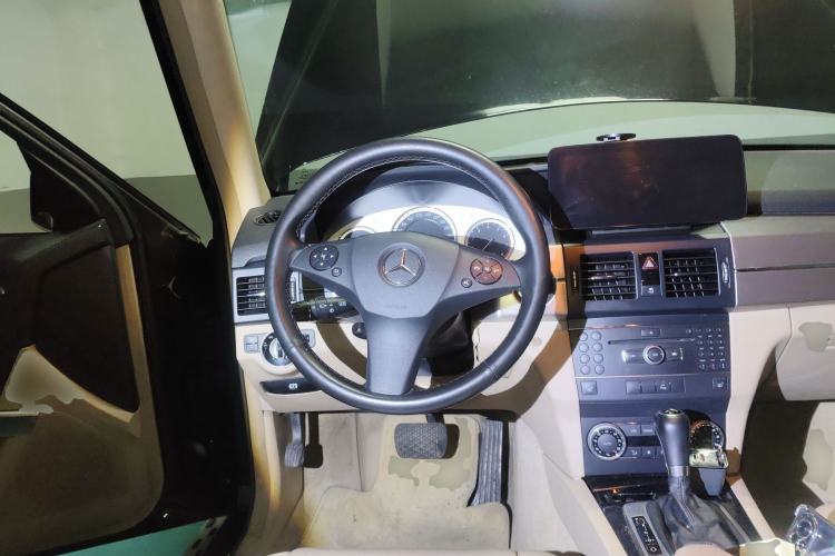 Used Mercedes-Benz GLK-Class 2012 GLK 300 4MATIC Dynamic Edition Steering Wheel