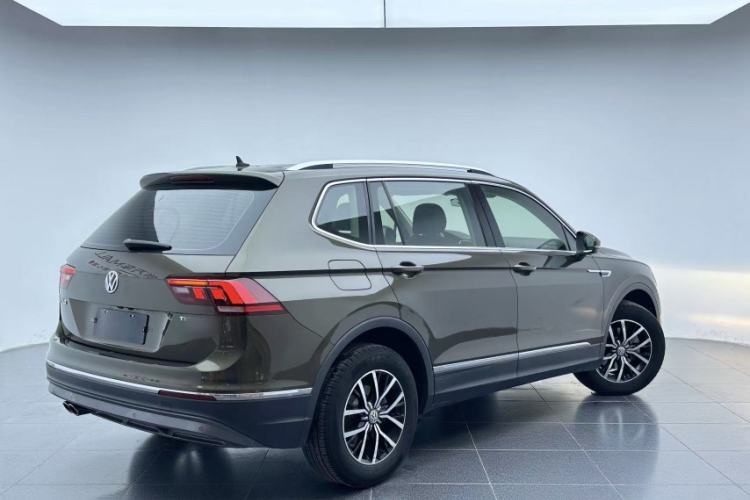 Used Volkswagen Tiguan L 2017 330TSI Automatic Two-Wheel Drive Luxury Edition