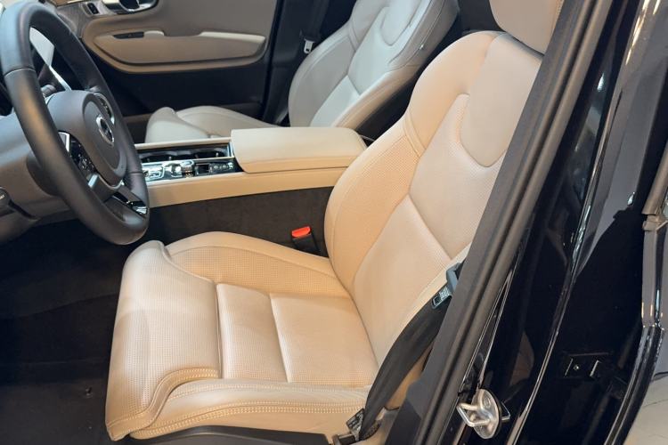 Used Volvo XC90 New Energy 2025 Facelifted T8 Luxury Flagship 7-Seater