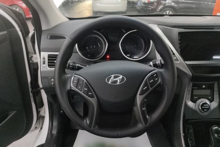 Used Hyundai Elantra (5th Generation / Langdong) 2015 1.6L Automatic Luxury Model Steering Wheel