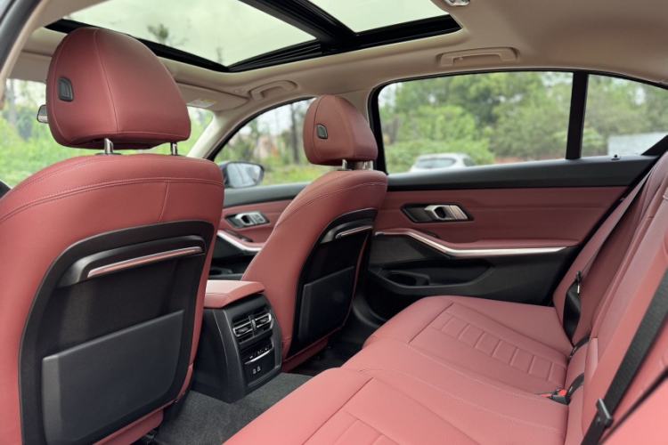 Used BMW 3 Series 2021 Second Facelift 325Li M Sport Package Interior 4