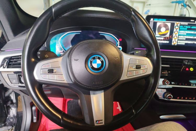 Used BMW 5 Series New Energy 2022 Second Facelift 535Le M Sport Package Steering Wheel