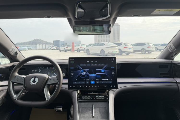 Used Denza Z9 2024 1100 km All-Wheel-Drive Ultra Version