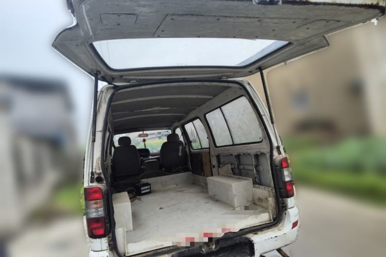 Used Jinbei Hiace 2014 2.0L 5th Generation Kuaiyunwang Business Version 4G19 Trunk