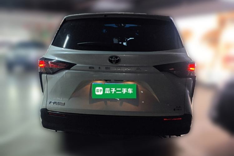 Used Toyota SIENNA 2026 Model 2.5L Dual-Engine Two-Wheel-Drive Comfort Edition