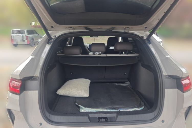 Used BYD Song PLUS New Energy 2025 DM-i 112KM Prestige Model Trunk