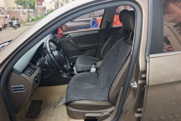 Used Volkswagen Bora 2014 1.6L Manual Comfort Model Left Front Seat