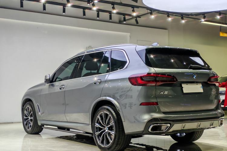 Used BMW X5 2022 Restyled xDrive 30Li Luxury Version M Sport Package