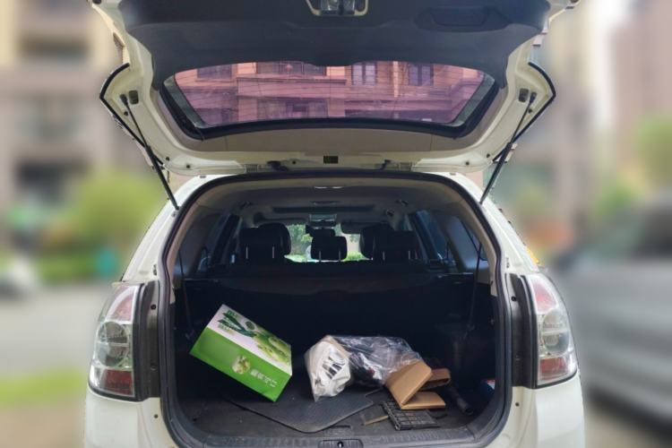 Used Chevrolet Captiva 2014 2.4L 4x4 Flagship Edition 7 Seats Trunk