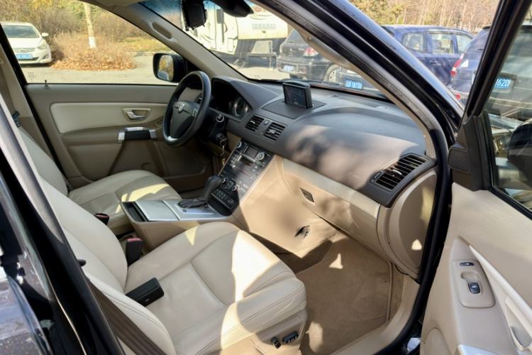 Used Volvo XC Classic 2014 T5 Luxury Edition
