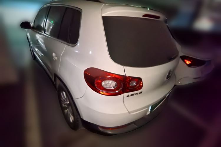 Used Volkswagen Tiguan 2010 2.0 TSI Automatic All-Wheel Drive Flagship Edition Rear Left 45 Deg