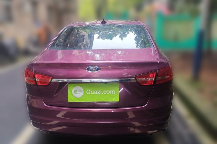 Used Ford Escort 2015 1.5L Automatic Fashion Model