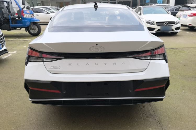 Used Hyundai Elantra 2023 1.5L CVT GLX Elite Edition Exterior 4