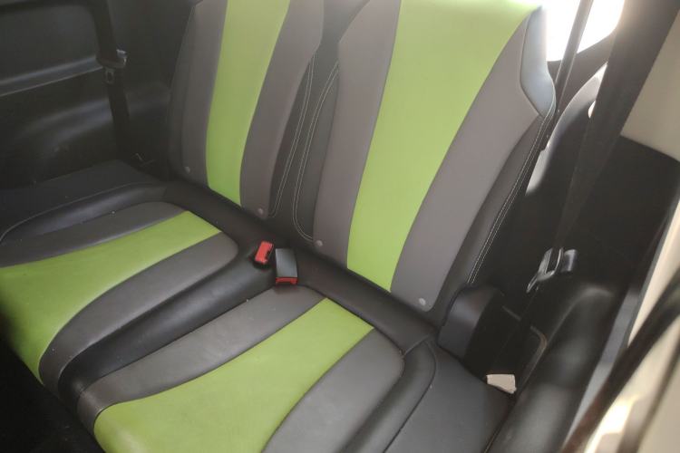 Used Roewe Clever 2021 302 km New Four-Seater Super-Efficient Version
