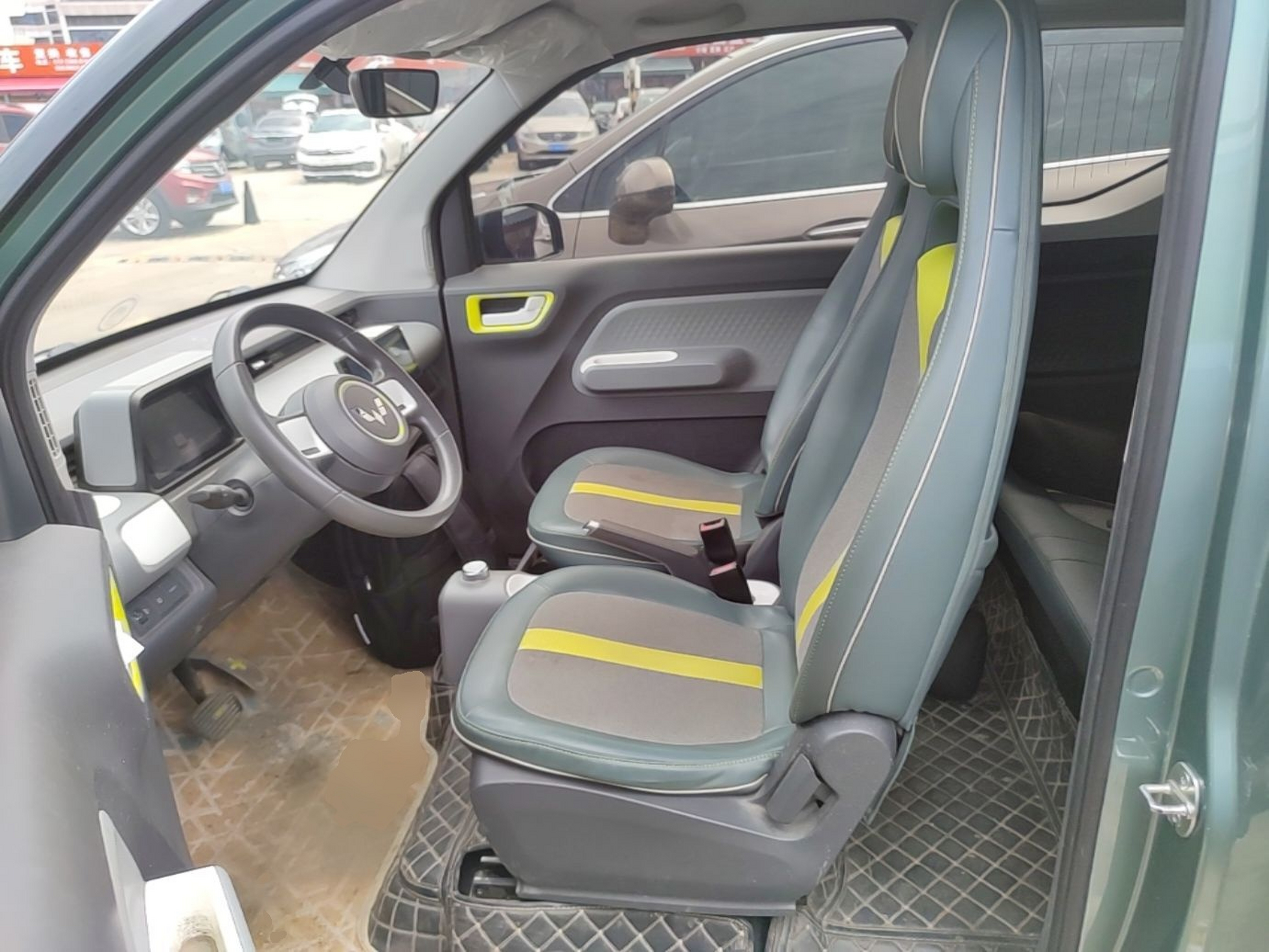 Interior delantero