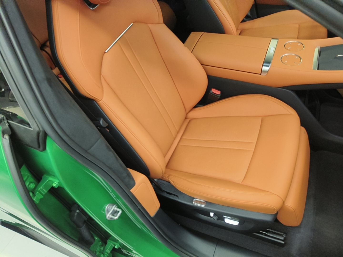 Xiaomi Auto YU7 2025 Ultra-Long Range High-Performance All-Wheel-Drive Max Edition — снимка 19