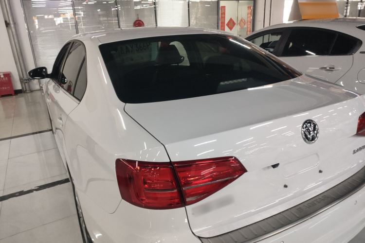 Used Volkswagen Sagitar 2015 1.6L Automatic Comfort Model