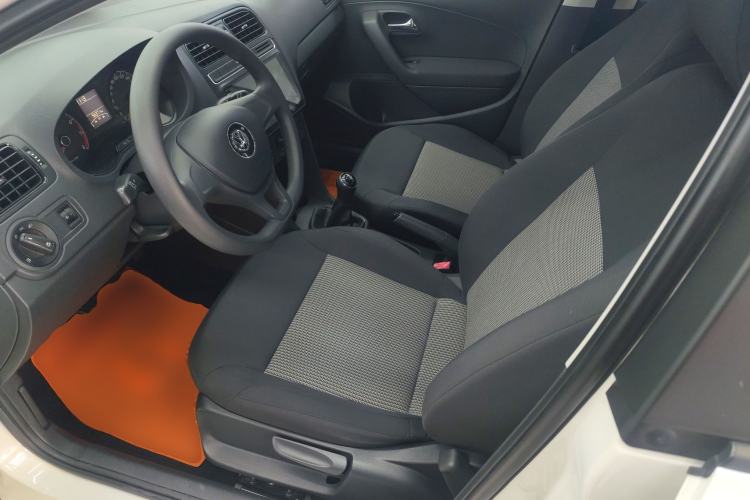 Used Volkswagen Polo 2014 1.4L Manual Fashion Edition