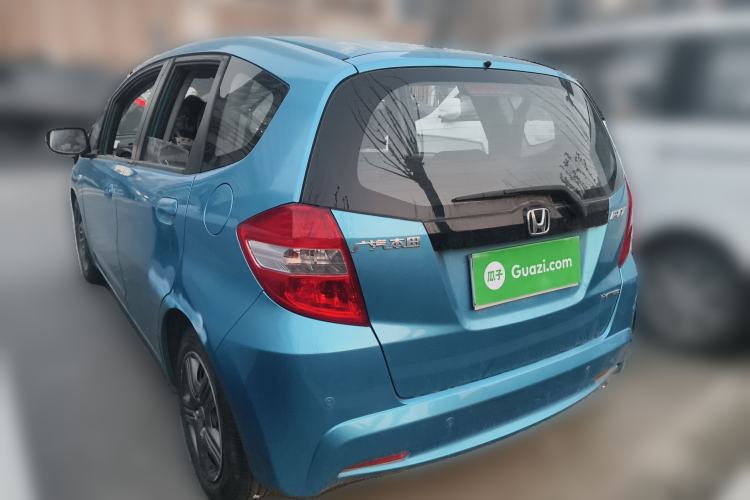 Used Honda Fit 2011 1.3L manual Comfort version
