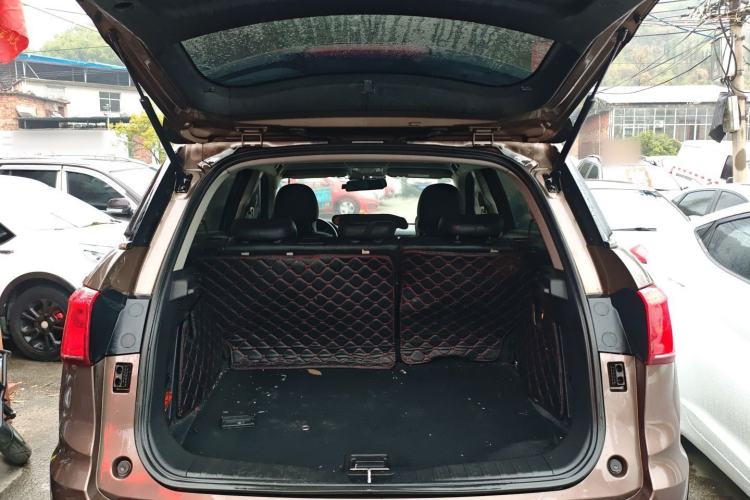 Used Haval H6 Coupe 2015 Blue-Label Facelift 2.0T Manual Two-Wheel Drive Urban Version
