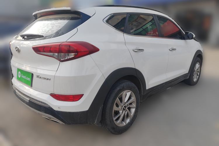 Used Hyundai Tucson 2015 1.6T Dual-Clutch Two-Wheel-Drive Smart Model Rear Right 45 Deg
