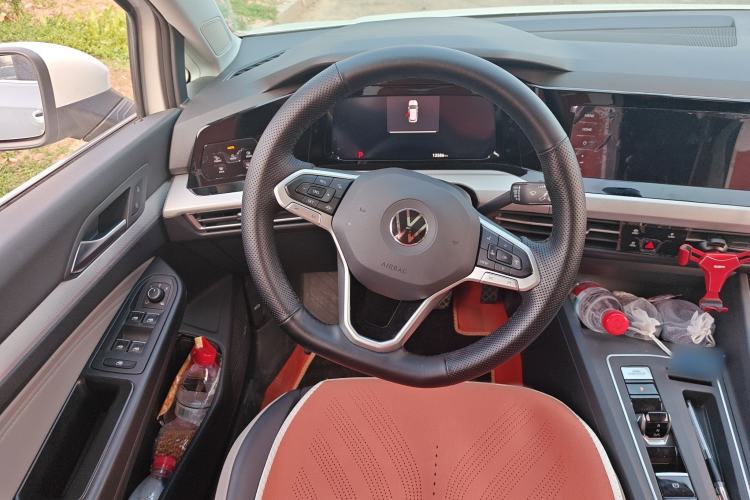 Used Volkswagen Golf 2023 Revised Version 200TSI DSG Pro Steering Wheel