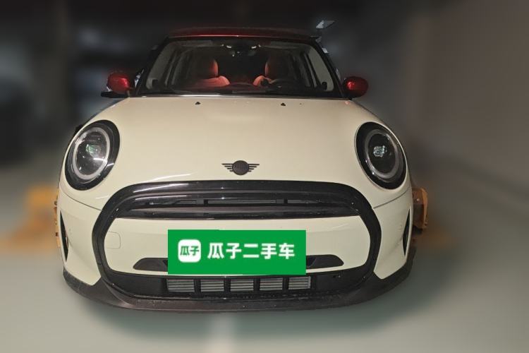 Used MINI MINI 2023 1.5T COOPER Artist Five-Door Edition
