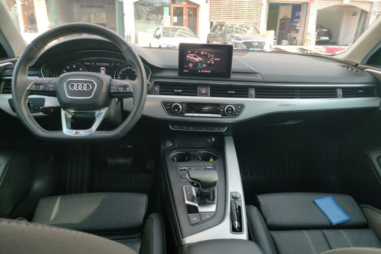 Used Audi A4 2017 45 TFSI allroad quattro Fashion Edition
