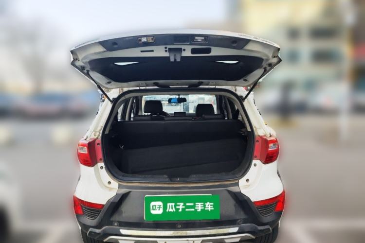 Used BAIC Senova X25 2015 1.5L manual Comfort trim level