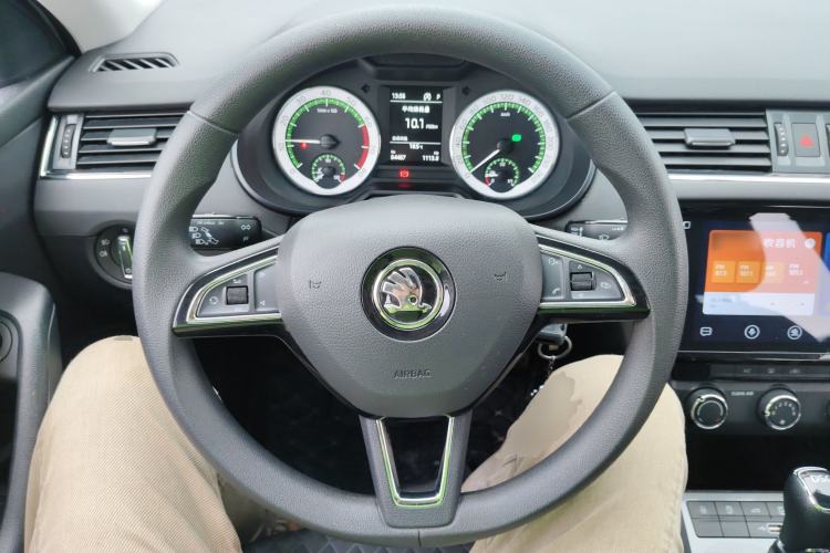 Used Skoda Octavia 2019 TSI280 DSG Luxury Edition Station Wagon China VI Standard